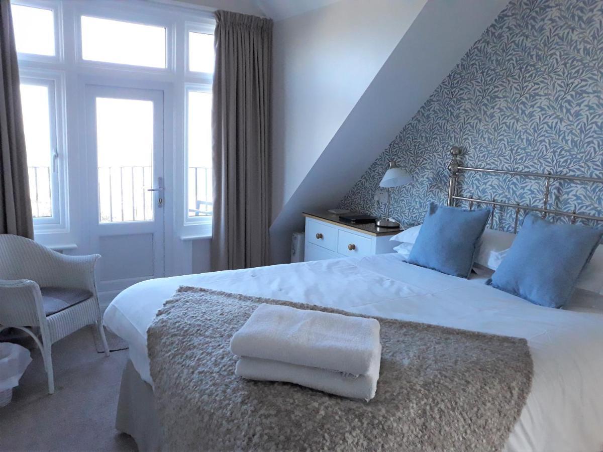 Breakers Bed And Breakfast Істборн Екстер'єр фото